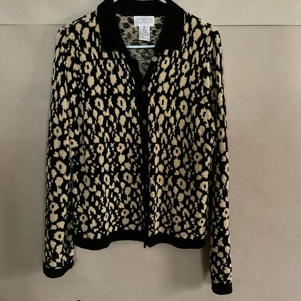 Cambridge Dry Goods Women's Black and Cream button up sweater. Size M.